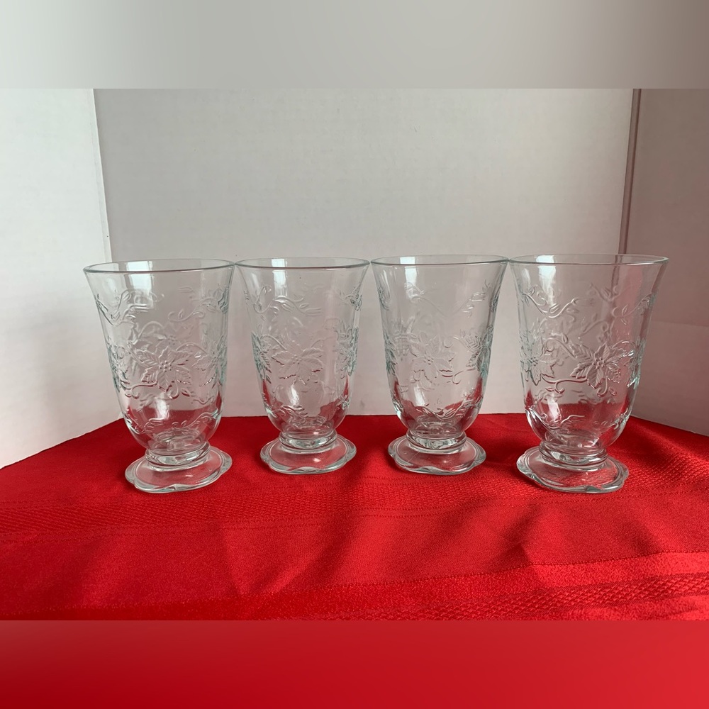 PRINCESS HOUSE Fantasia 16oz Footed Tumblers Poinsettia Flower Clear - Set of 4